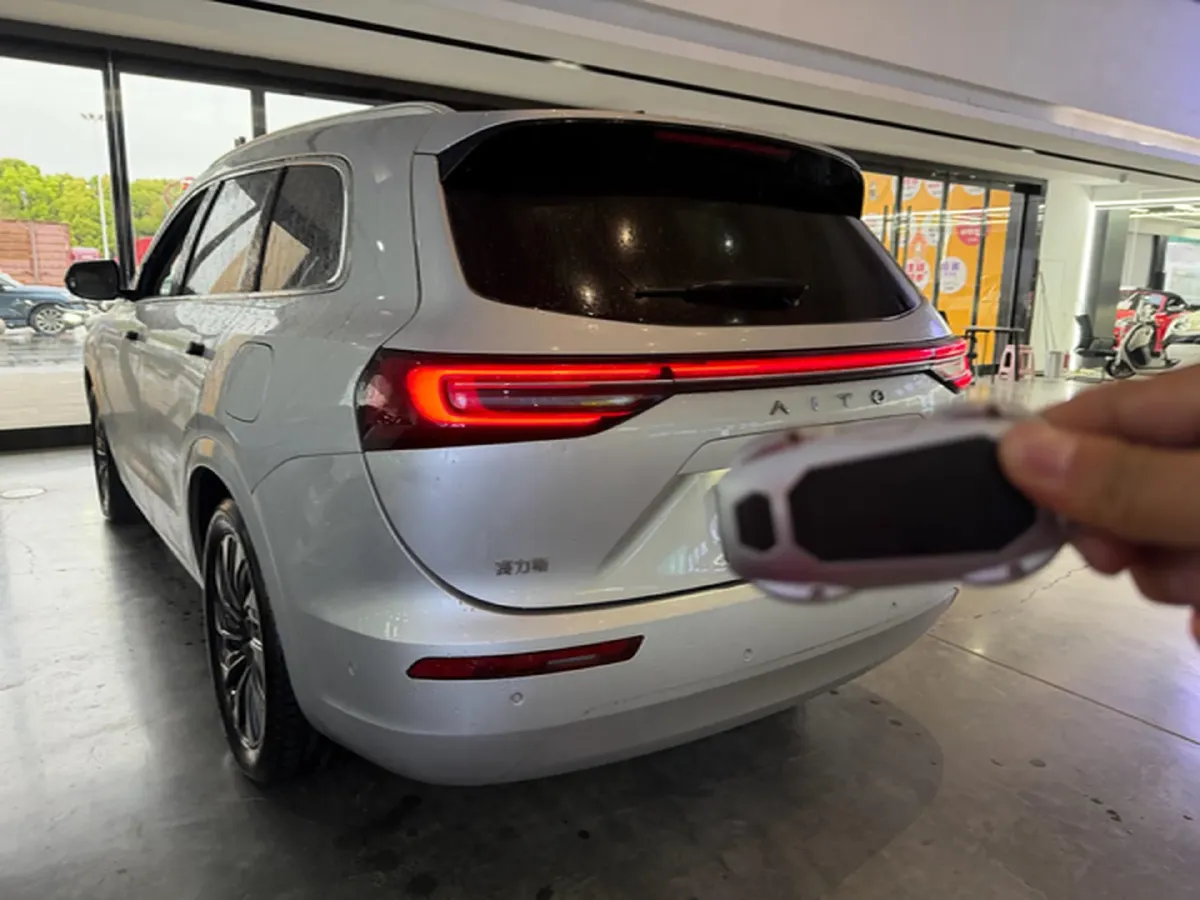 2024 AITO AITO M7 1.5T 152HP L4 REEV 40KWH,autocango,china used car exporter,china ev exporter,chinese used car exporter,chinese used ev exporter