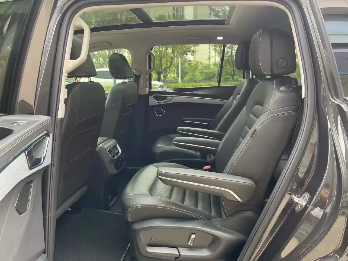 2021 Volkswagen Talagon 2.0T 220HP L4 7DCT,autocango,china used car exporter,china ev exporter,chinese used car exporter,chinese used ev exporter