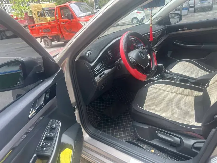 2019 MAXUS T60 2.0T 218HP L4 6AT,autocango,china used car exporter,china ev exporter,chinese used car exporter,chinese used ev exporter