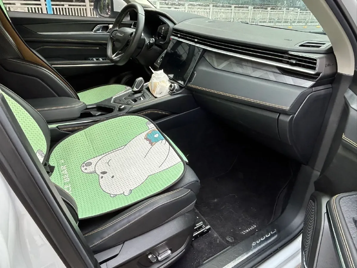 2023 MAXUS Interstellar 2.0T 261HP L4 8AT,autocango,china used car exporter,china ev exporter,chinese used car exporter,chinese used ev exporter