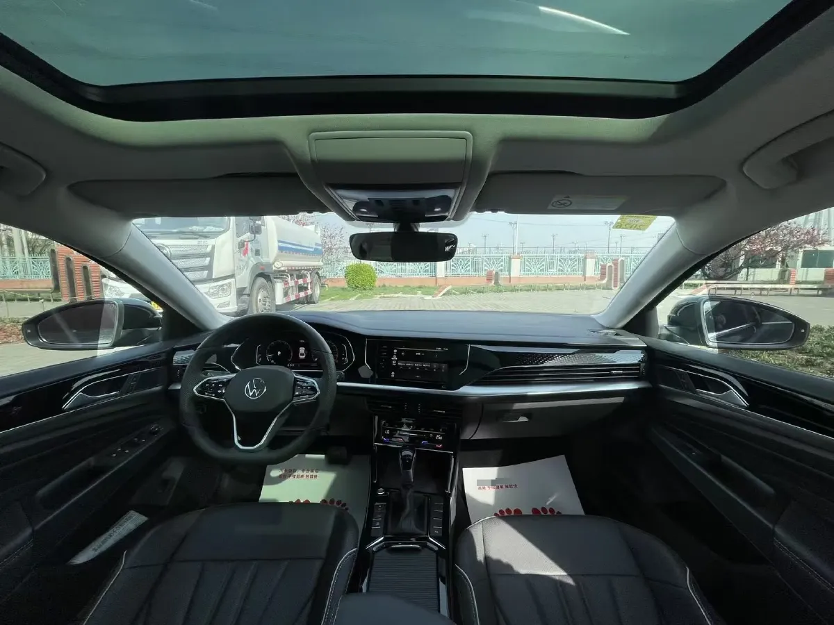 2024 Volkswagen Passat 1.4T 150HP L4 7DCT,autocango,china used car exporter,china ev exporter,chinese used car exporter,chinese used ev exporter