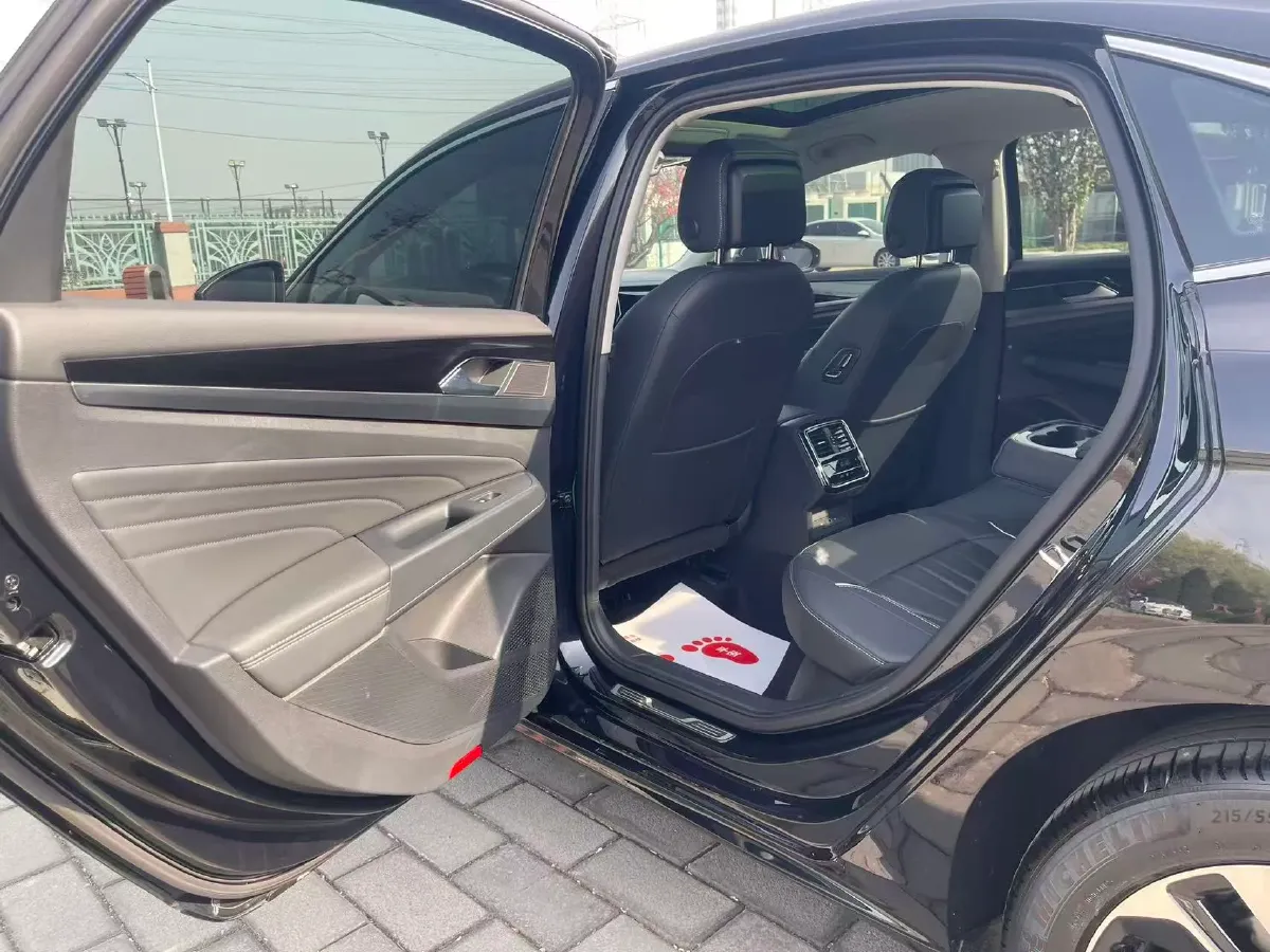 2024 Volkswagen Passat 1.4T 150HP L4 7DCT,autocango,china used car exporter,china ev exporter,chinese used car exporter,chinese used ev exporter