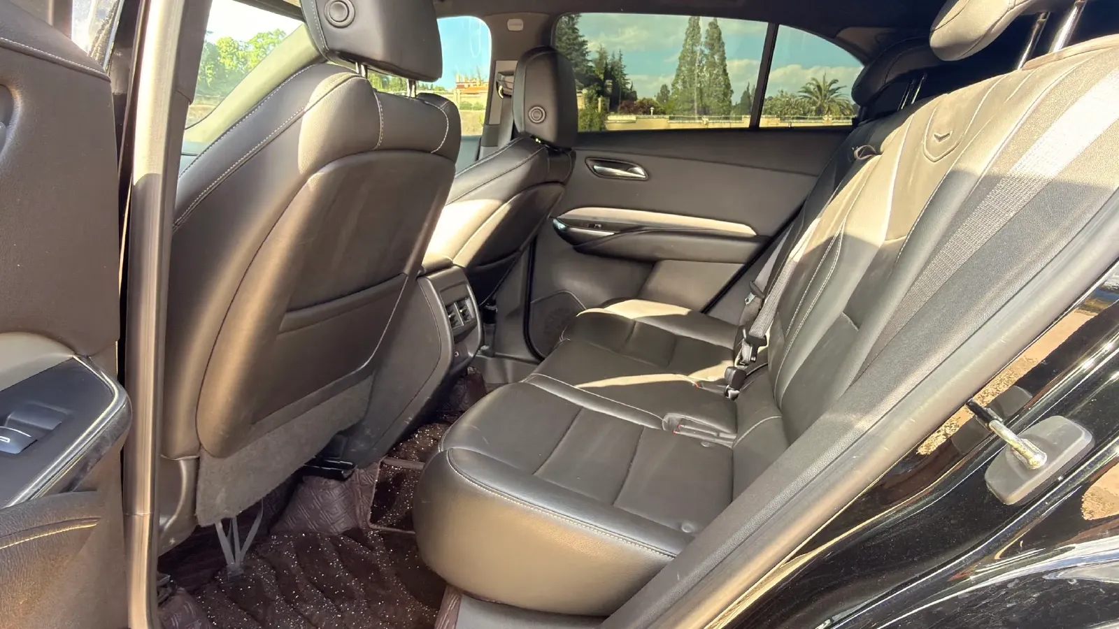 2021 Cadillac XT4 2.0T 237HP L4 9AT,autocango,china used car exporter,china ev exporter,chinese used car exporter,chinese used ev exporter