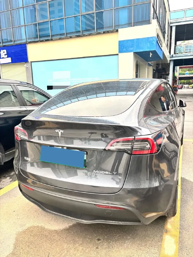 2024 Tesla Model Y BEV 78.4KWH,autocango,china used car exporter,china ev exporter,chinese used car exporter,chinese used ev exporter