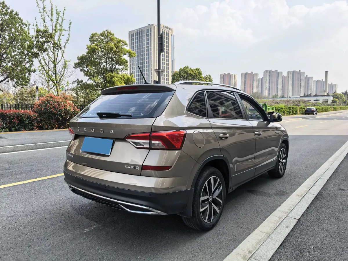 2021 Skoda Kamiq 1.5L 112HP L4 6AT,autocango,china used car exporter,china ev exporter,chinese used car exporter,chinese used ev exporter