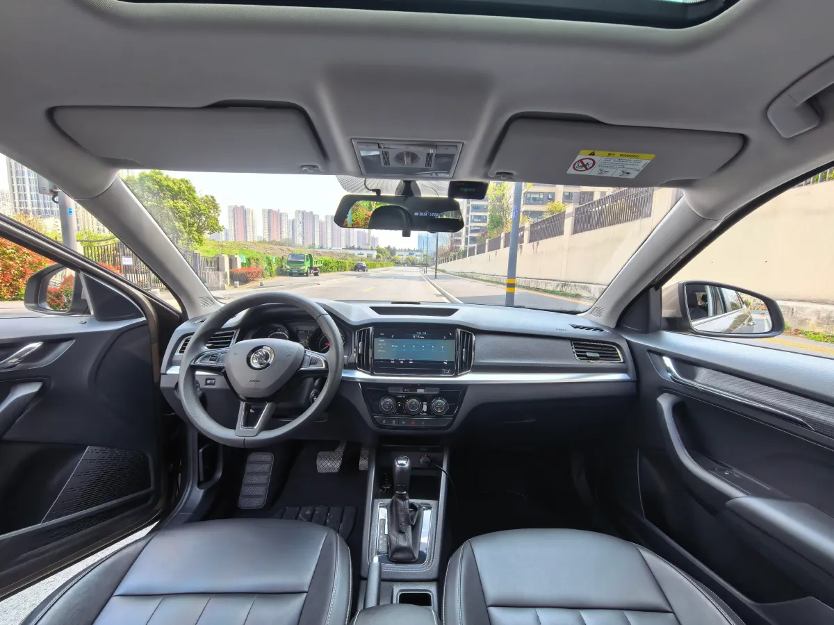 2021 Skoda Kamiq 1.5L 112HP L4 6AT,autocango,china used car exporter,china ev exporter,chinese used car exporter,chinese used ev exporter