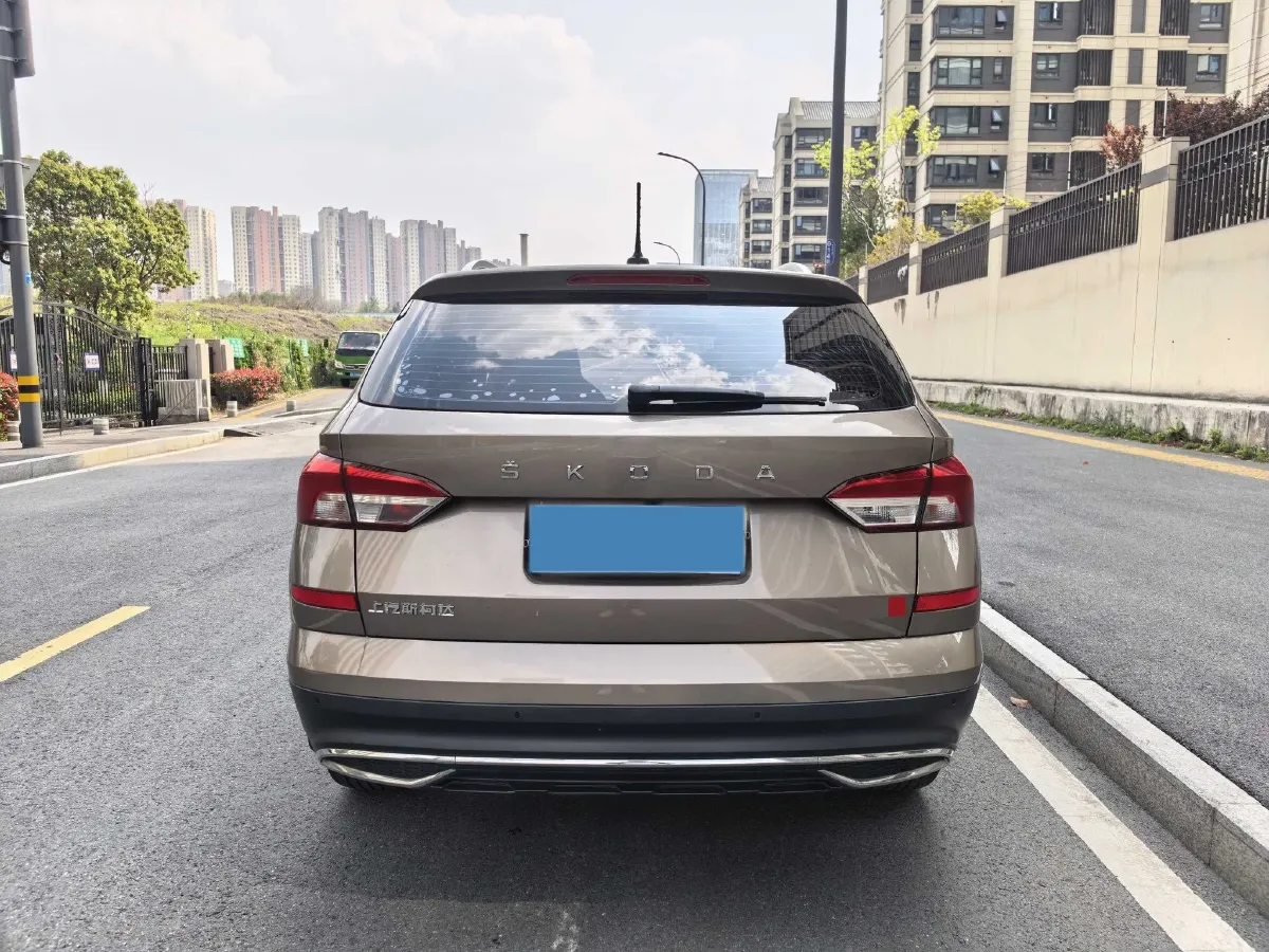 2021 Skoda Kamiq 1.5L 112HP L4 6AT,autocango,china used car exporter,china ev exporter,chinese used car exporter,chinese used ev exporter