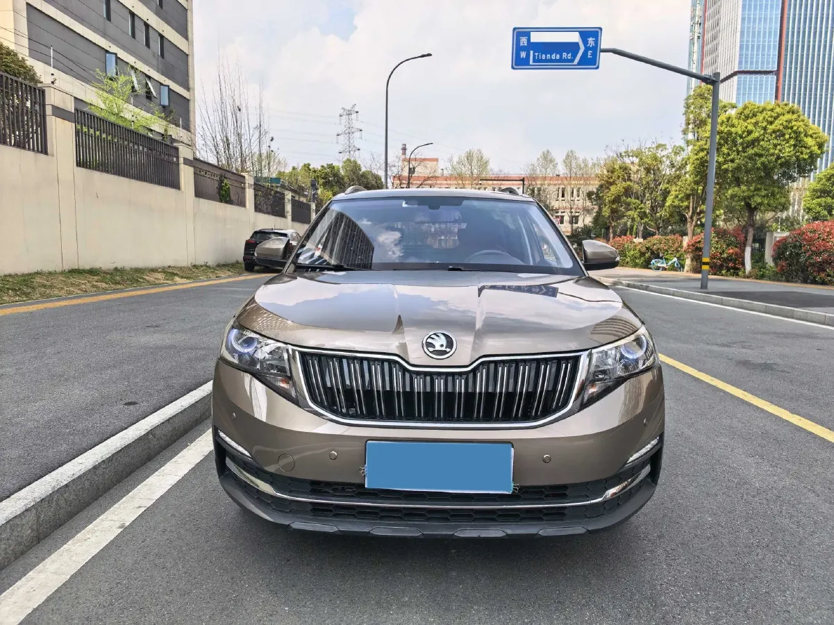 2021 Skoda Kamiq 1.5L 112HP L4 6AT,autocango,china used car exporter,china ev exporter,chinese used car exporter,chinese used ev exporter