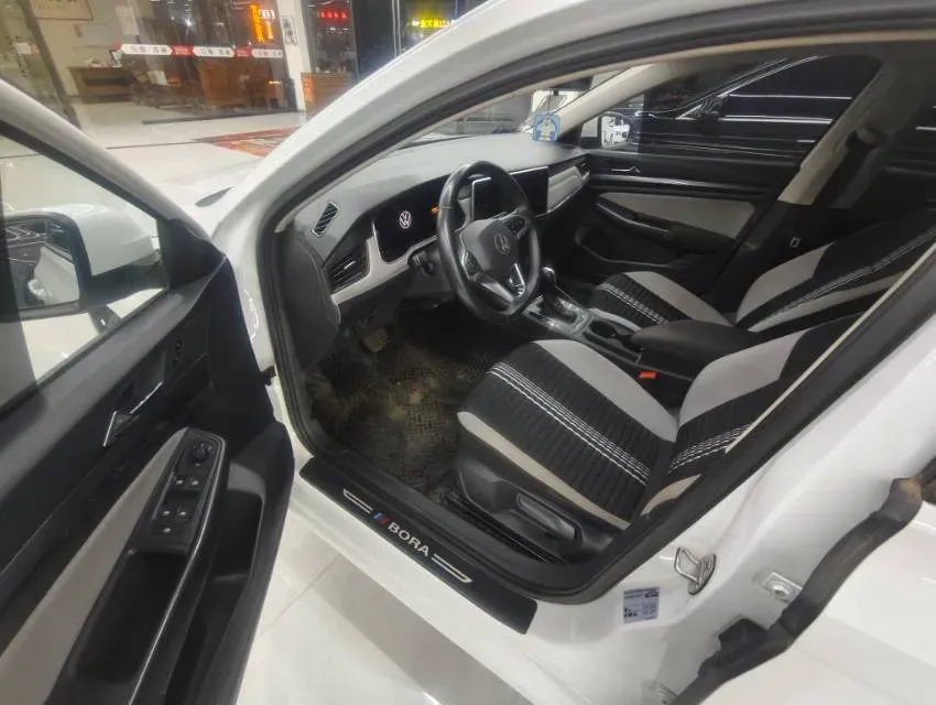 2023 Volkswagen Bora 1.5L 113HP L4 6AT,autocango,china used car exporter,china ev exporter,chinese used car exporter,chinese used ev exporter