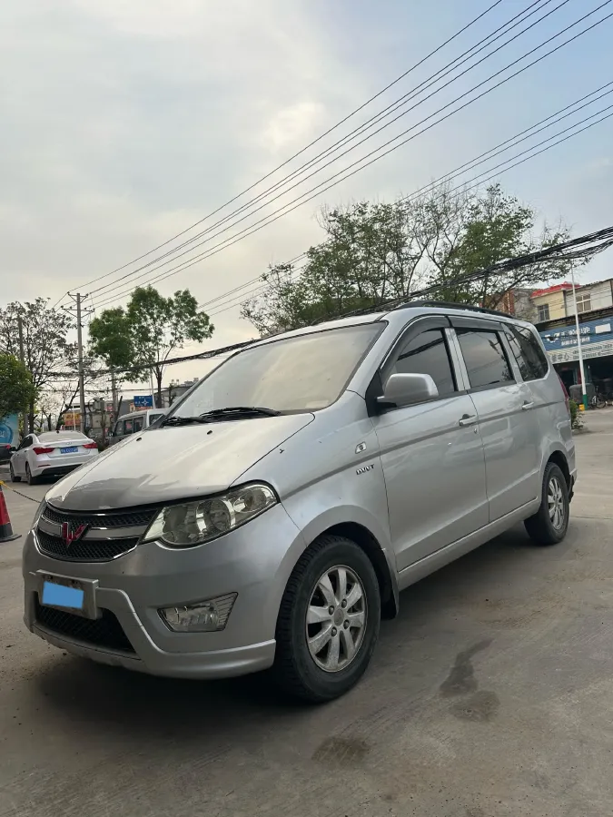 2015 WuLing HongGuang 1.5L 112HP L4 5MT,autocango,china used car exporter,china ev exporter,chinese used car exporter,chinese used ev exporter
