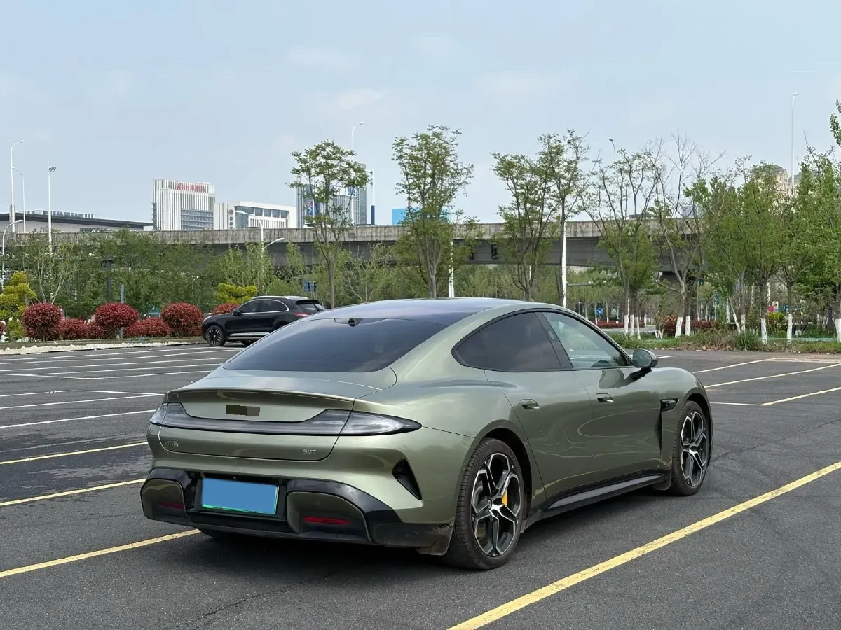 2024 MI SU7 BEV 73.6KWH,autocango,china used car exporter,china ev exporter,chinese used car exporter,chinese used ev exporter