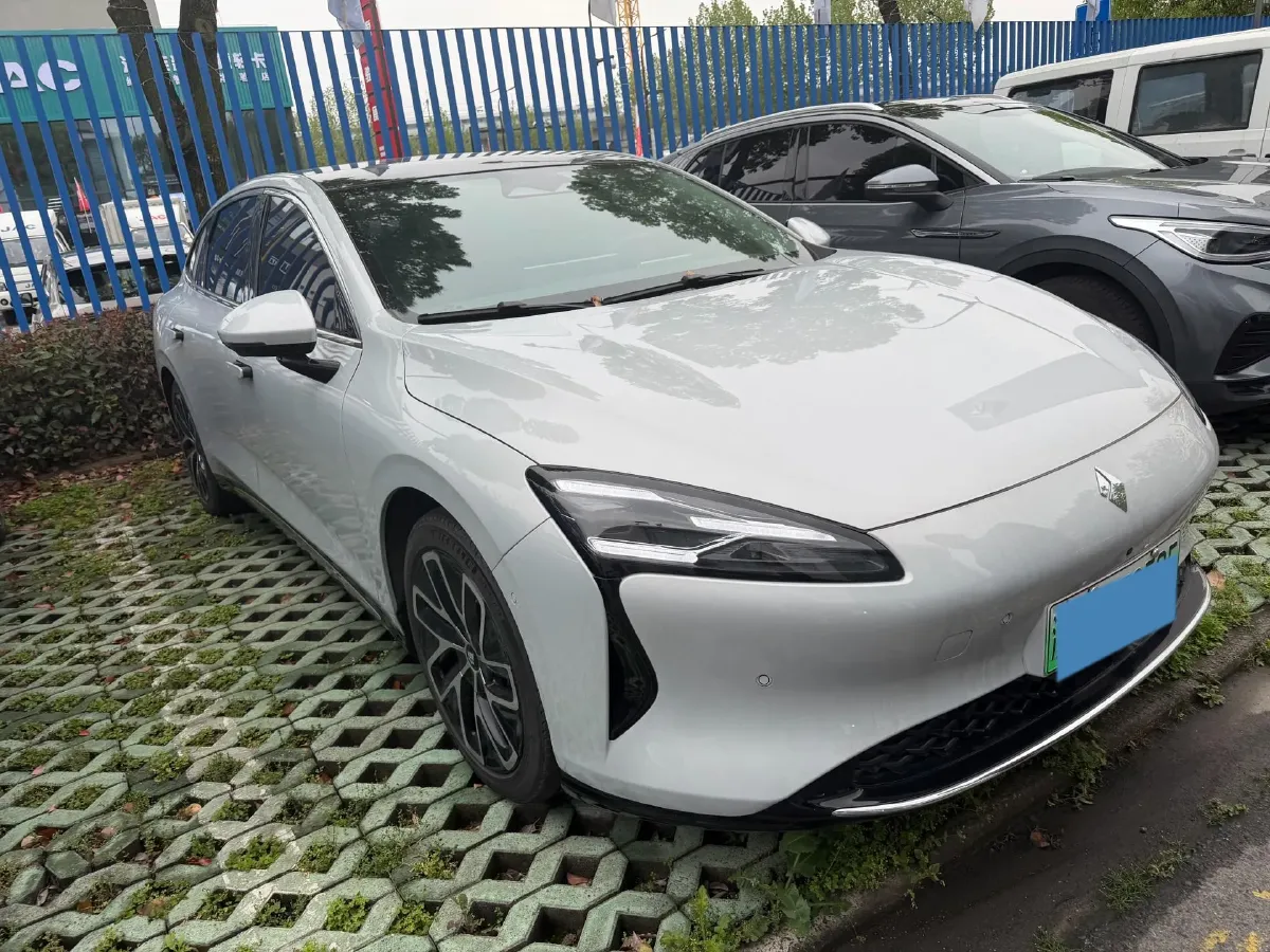 2025 BaoJun XiangJing BEV,autocango,china used car exporter,china ev exporter,chinese used car exporter,chinese used ev exporter