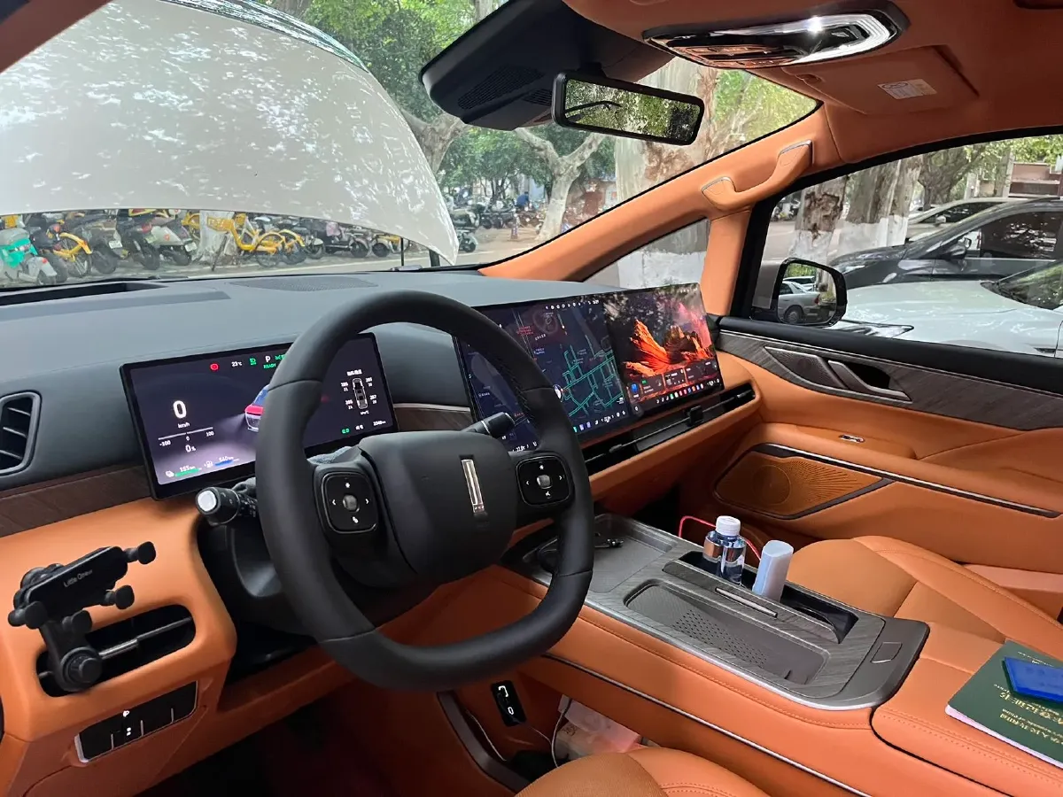 2025 WEY HighMountain 1.5T 170HP L4 4DHT PHEV,autocango,china used car exporter,china ev exporter,chinese used car exporter,chinese used ev exporter