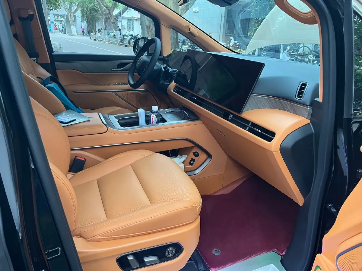 2025 WEY HighMountain 1.5T 170HP L4 4DHT PHEV,autocango,china used car exporter,china ev exporter,chinese used car exporter,chinese used ev exporter