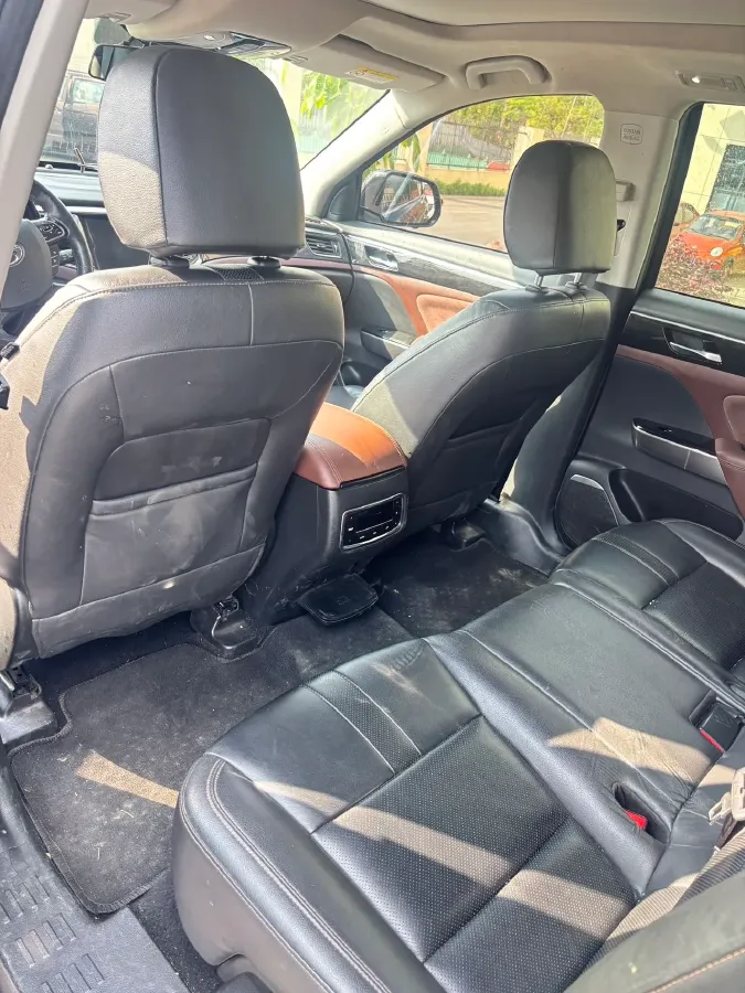 2019 GAC Trumpchi GS8 2.0T 252HP L4 6AT,autocango,china used car exporter,china ev exporter,chinese used car exporter,chinese used ev exporter