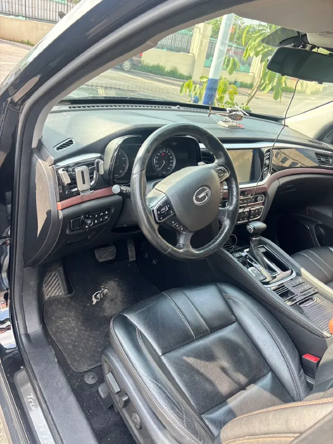 2019 GAC Trumpchi GS8 2.0T 252HP L4 6AT,autocango,china used car exporter,china ev exporter,chinese used car exporter,chinese used ev exporter