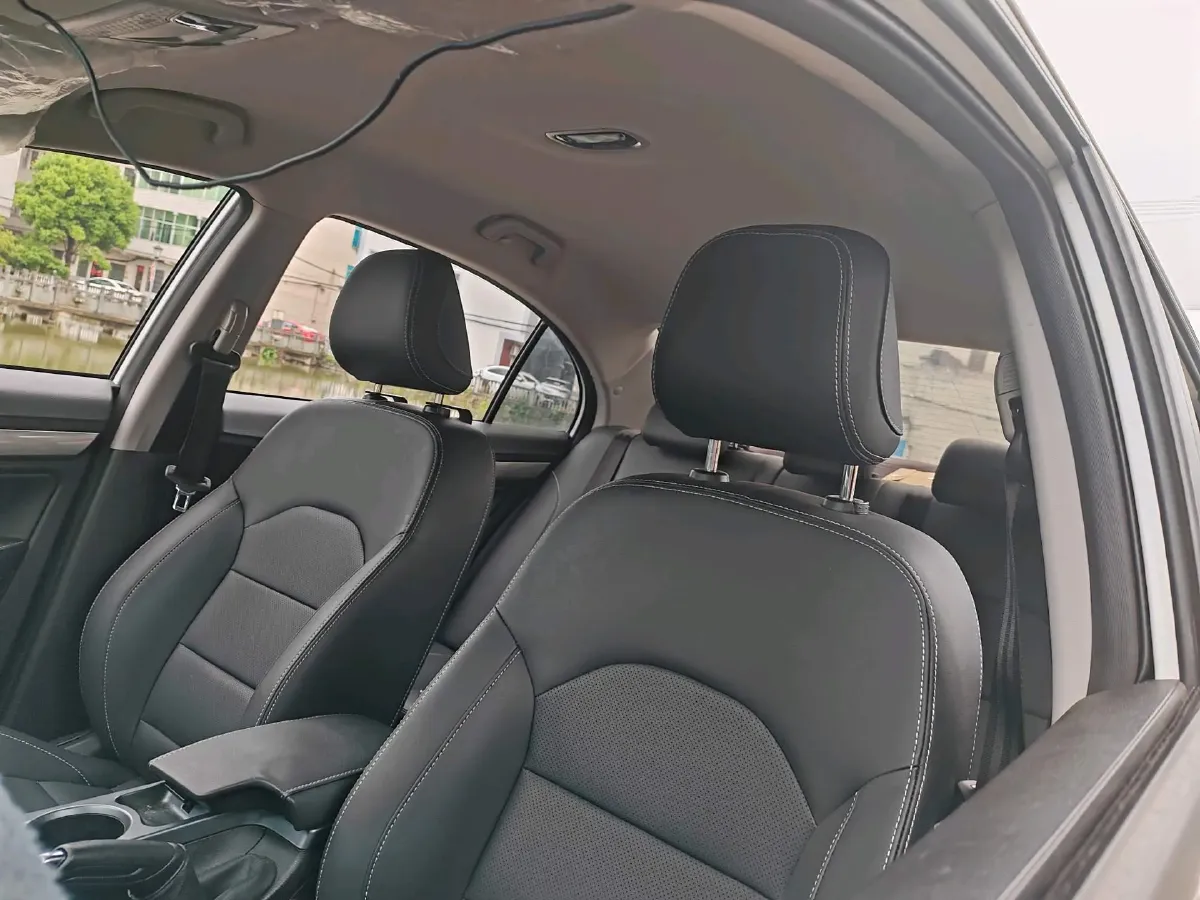 2019 Geely Emgrand 1.5L 109HP L4 5MT,autocango,china used car exporter,china ev exporter,chinese used car exporter,chinese used ev exporter