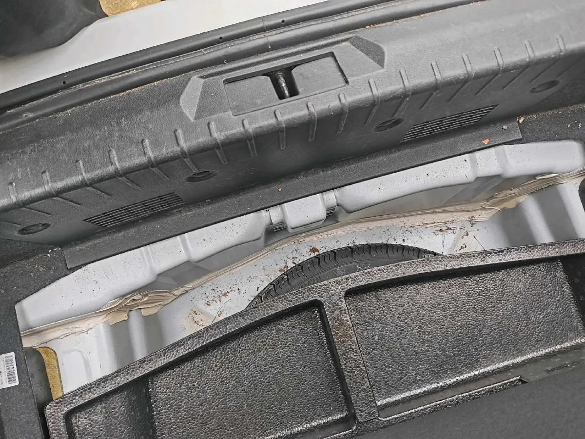 2019 Geely Emgrand 1.5L 109HP L4 5MT,autocango,china used car exporter,china ev exporter,chinese used car exporter,chinese used ev exporter