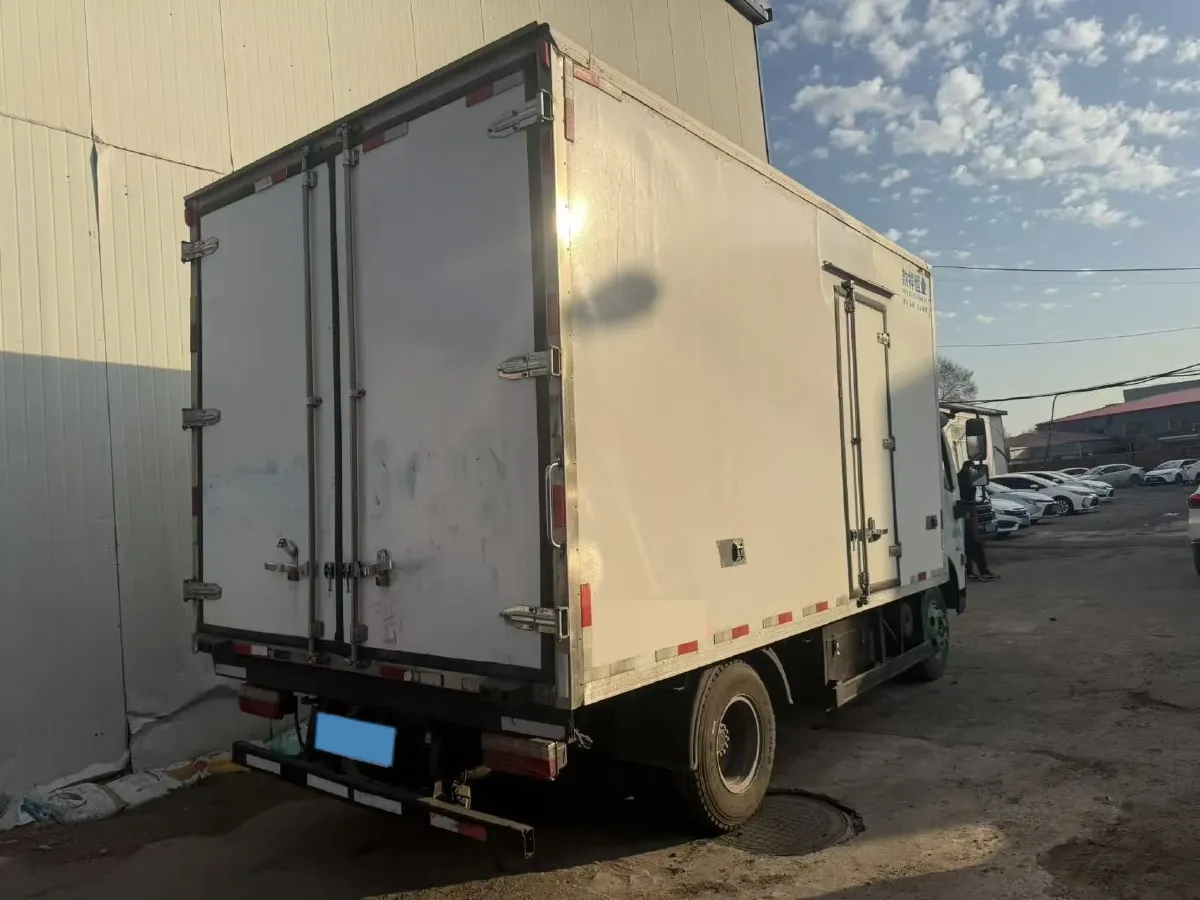 2025 Dongfeng Duolika D6 2.5L 170HP L4 6MT,autocango,china used car exporter,china ev exporter,chinese used car exporter,chinese used ev exporter