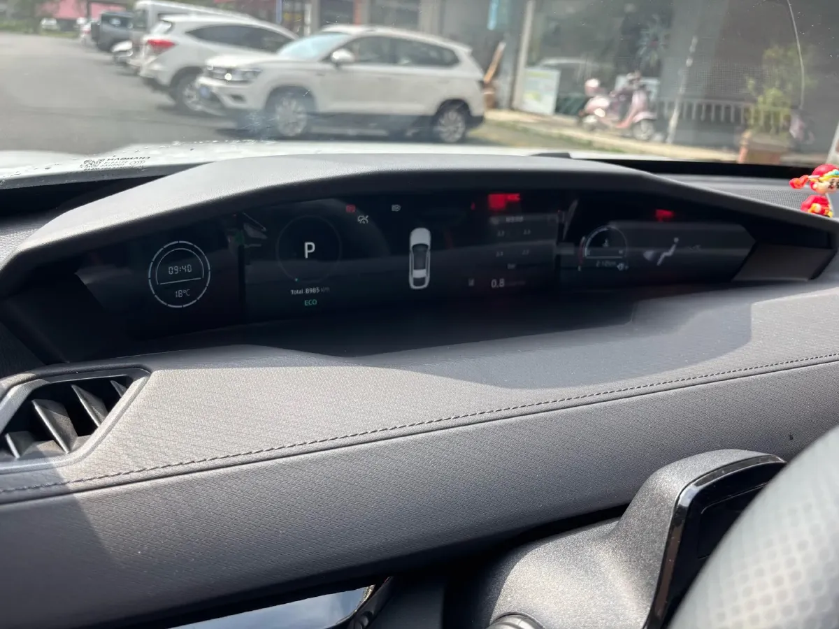 2024 ChangAn UNI-V 1.5T 188HP L4 7DCT,autocango,china used car exporter,china ev exporter,chinese used car exporter,chinese used ev exporter