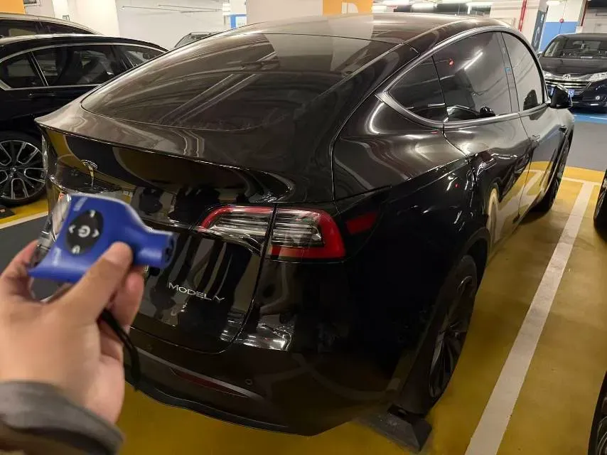 2022 Tesla Model Y BEV 60KWH,autocango,china used car exporter,china ev exporter,chinese used car exporter,chinese used ev exporter