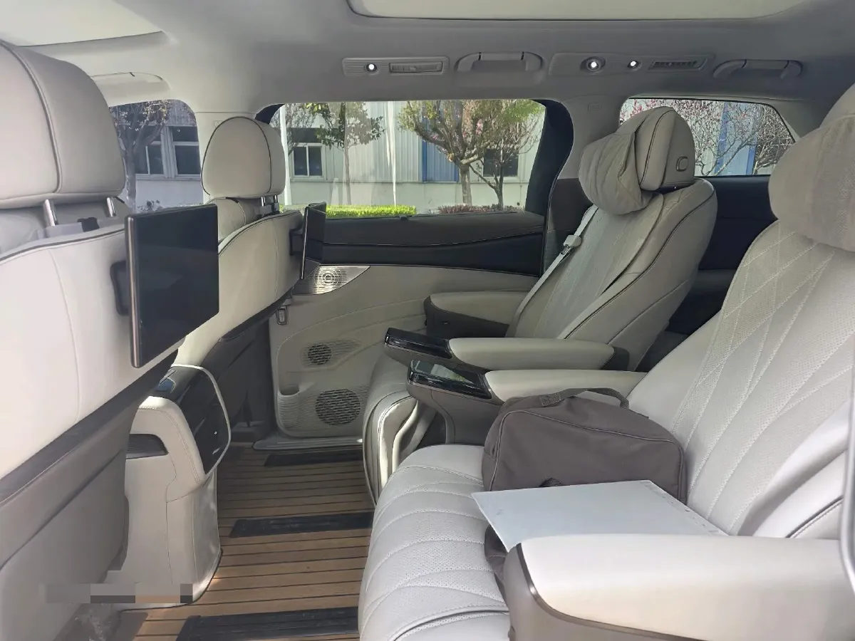 2022 Mercedes-Benz GLC Class 2.0T 197HP L4 9AT,autocango,china used car exporter,china ev exporter,chinese used car exporter,chinese used ev exporter