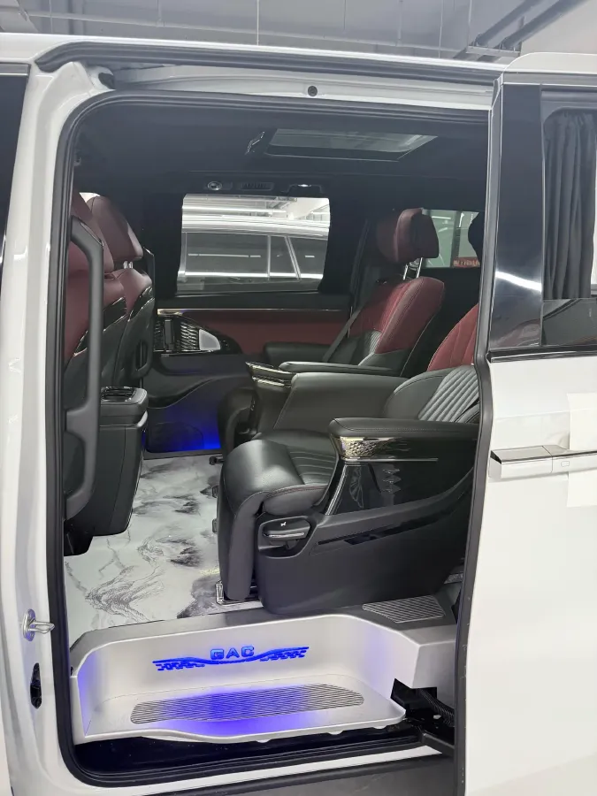 2024 GAC Trumpchi M8 2.0T 252HP L4 8AT,autocango,china used car exporter,china ev exporter,chinese used car exporter,chinese used ev exporter