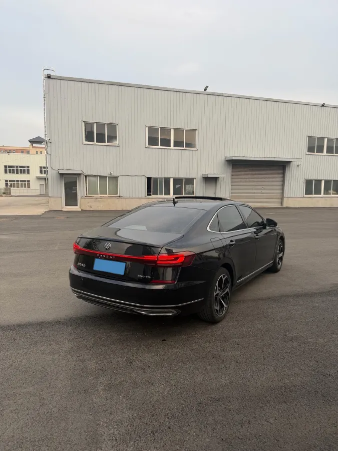 2023 Volkswagen Passat 2.0T 186HP L4 7DCT,autocango,china used car exporter,china ev exporter,chinese used car exporter,chinese used ev exporter