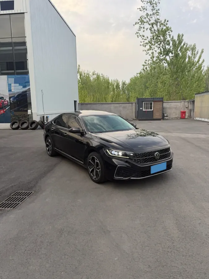 2023 Volkswagen Passat 2.0T 186HP L4 7DCT,autocango,china used car exporter,china ev exporter,chinese used car exporter,chinese used ev exporter