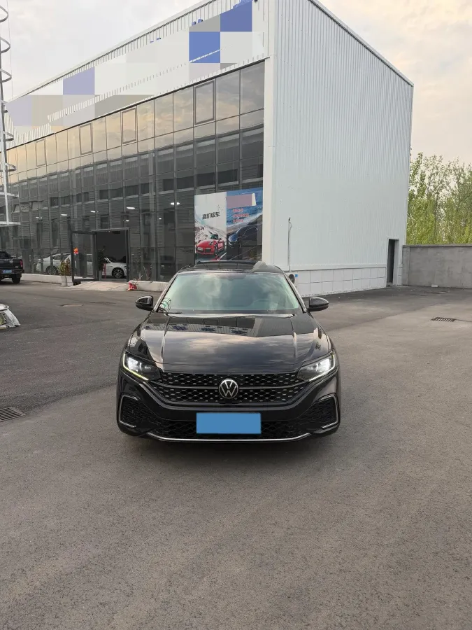 2023 Volkswagen Passat 2.0T 186HP L4 7DCT,autocango,china used car exporter,china ev exporter,chinese used car exporter,chinese used ev exporter