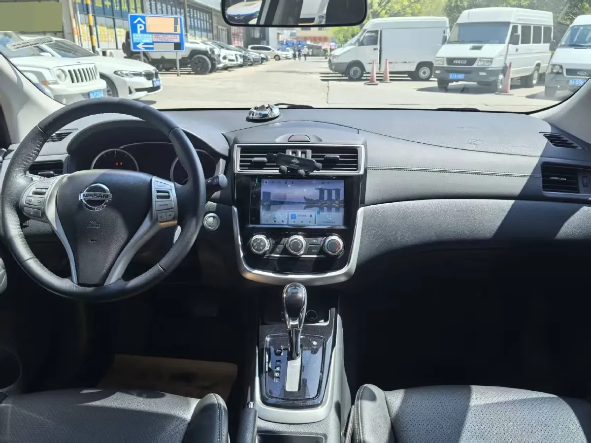 2021 Nissan Tiida 1.6L 122HP L4 CVT,autocango,china used car exporter,china ev exporter,chinese used car exporter,chinese used ev exporter