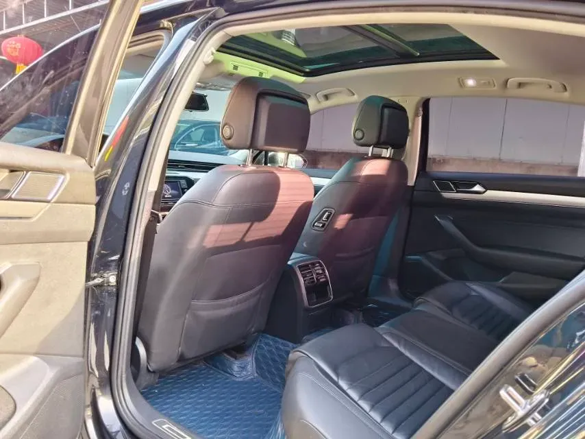 2018 Volkswagen Magotan 1.8T 180HP L4 7DCT,autocango,china used car exporter,china ev exporter,chinese used car exporter,chinese used ev exporter