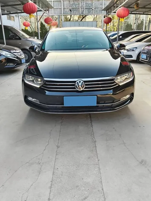 2018 Volkswagen Magotan 1.8T 180HP L4 7DCT,autocango,china used car exporter,china ev exporter,chinese used car exporter,chinese used ev exporter