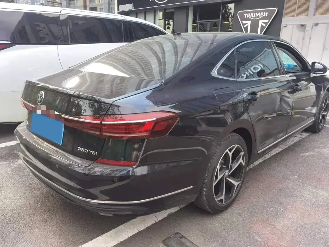 2025 Volkswagen Passat 2.0T 186HP L4 7DCT,autocango,china used car exporter,china ev exporter,chinese used car exporter,chinese used ev exporter