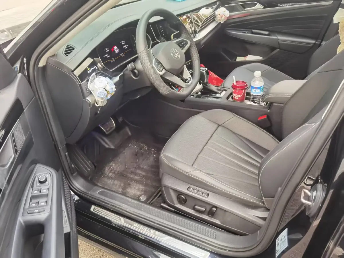 2025 Volkswagen Passat 2.0T 186HP L4 7DCT,autocango,china used car exporter,china ev exporter,chinese used car exporter,chinese used ev exporter