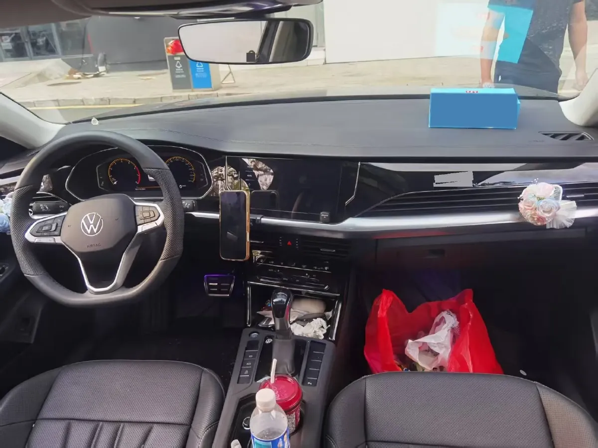 2025 Volkswagen Passat 2.0T 186HP L4 7DCT,autocango,china used car exporter,china ev exporter,chinese used car exporter,chinese used ev exporter