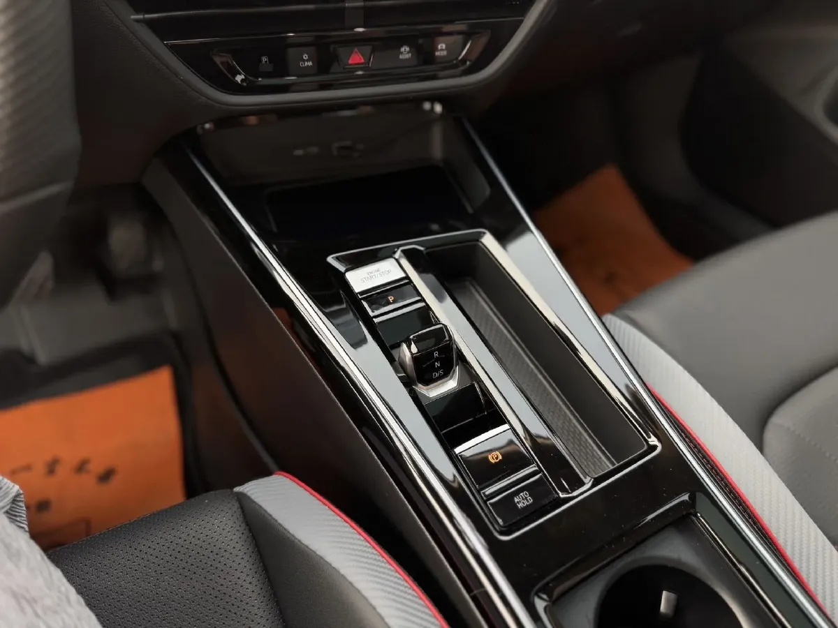 2023 Volkswagen Lamando 1.4T 150HP L4 7DCT,autocango,china used car exporter,china ev exporter,chinese used car exporter,chinese used ev exporter