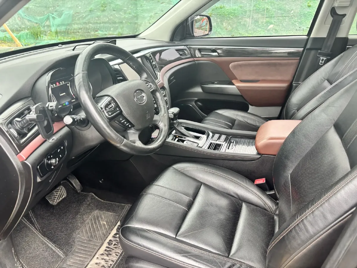 2017 GAC Trumpchi GS8 2.0T 201HP L4 6AT,autocango,china used car exporter,china ev exporter,chinese used car exporter,chinese used ev exporter