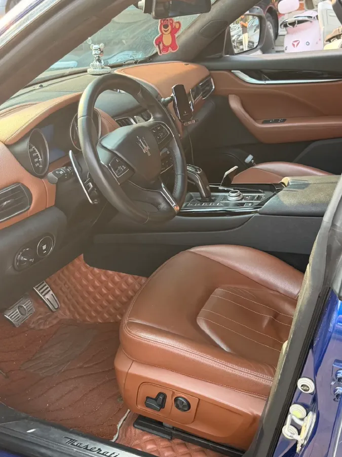 2019 Maserati Levante 3.0T 350HP V6 8AT,autocango,china used car exporter,china ev exporter,chinese used car exporter,chinese used ev exporter