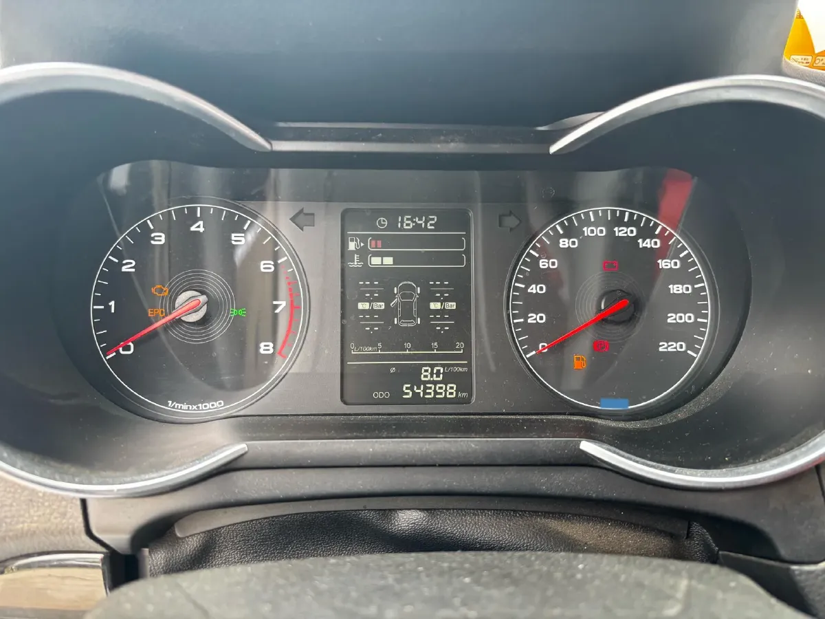 2022 Jetour X70M 1.5T 156HP L4 6MT,autocango,china used car exporter,china ev exporter,chinese used car exporter,chinese used ev exporter