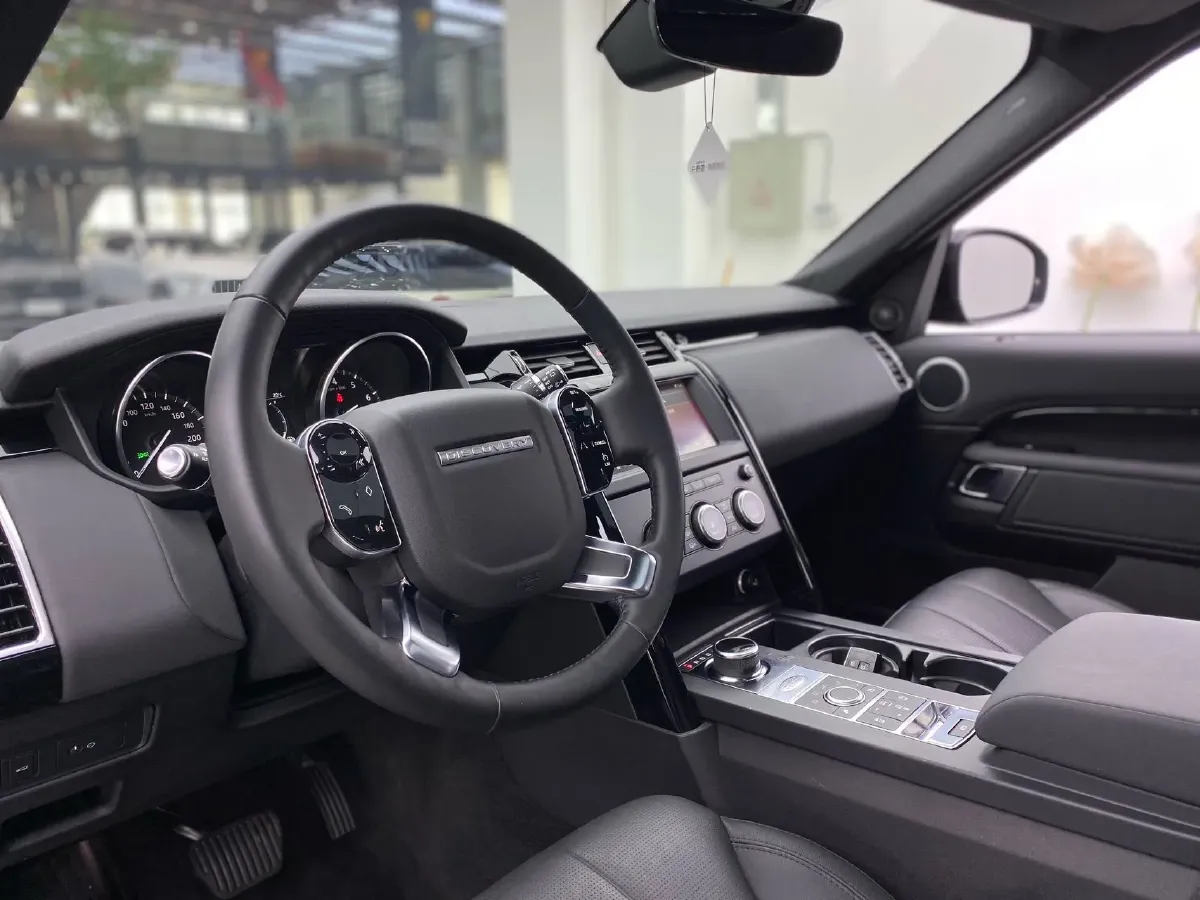 2019 Land Rover Discovery 3.0T 340HP V6 8AT,autocango,china used car exporter,china ev exporter,chinese used car exporter,chinese used ev exporter