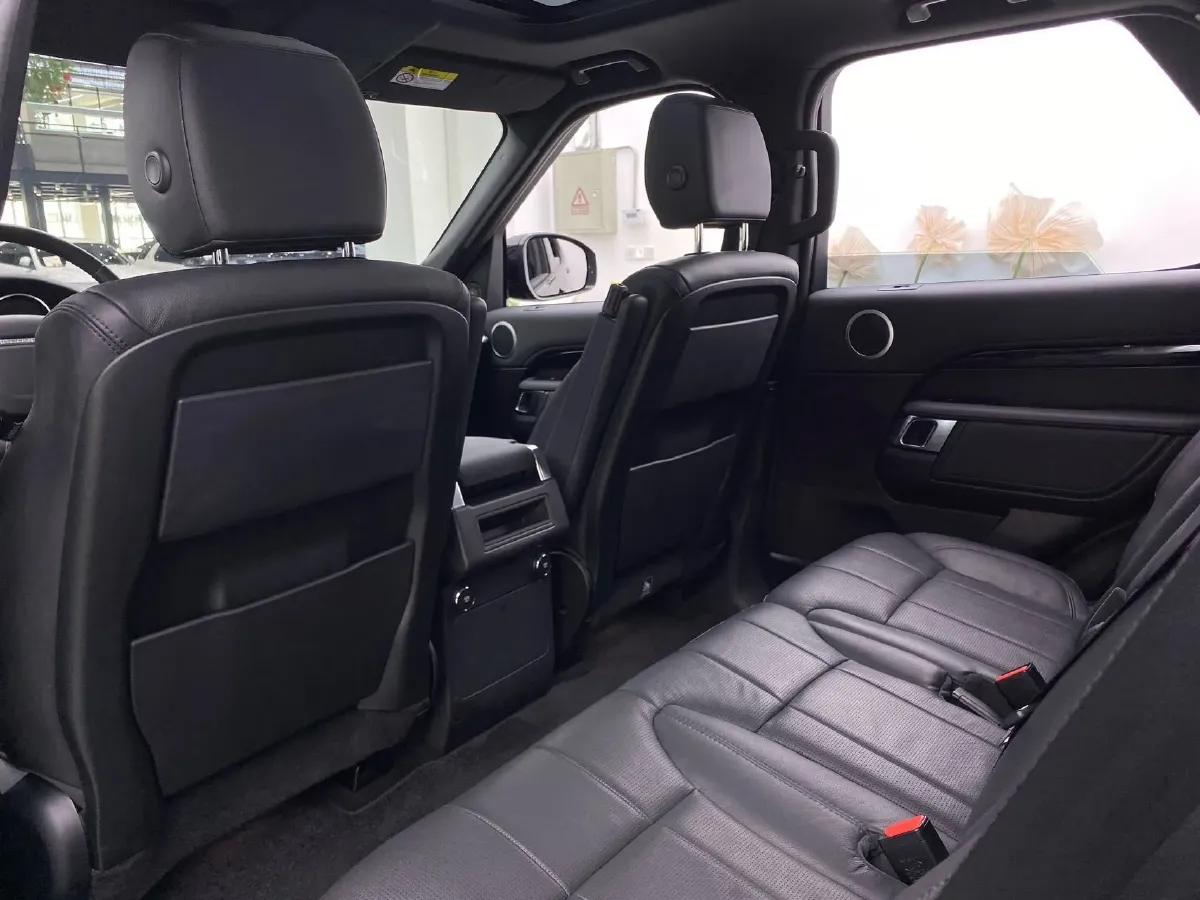 2019 Land Rover Discovery 3.0T 340HP V6 8AT,autocango,china used car exporter,china ev exporter,chinese used car exporter,chinese used ev exporter