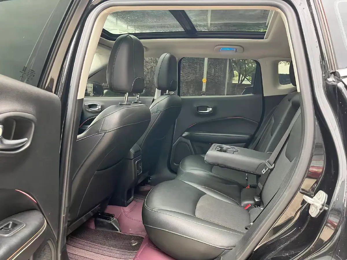 2019 Jeep Compass 1.3T 173HP L4 7DCT,autocango,china used car exporter,china ev exporter,chinese used car exporter,chinese used ev exporter