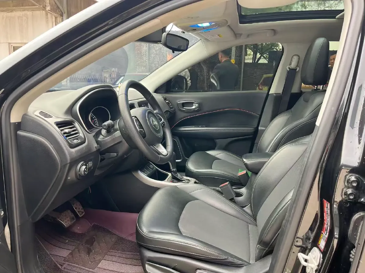 2019 Jeep Compass 1.3T 173HP L4 7DCT,autocango,china used car exporter,china ev exporter,chinese used car exporter,chinese used ev exporter