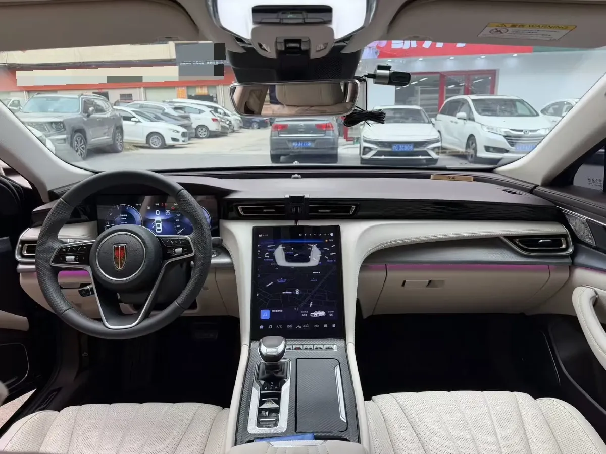 2024 HongQi H5 2.0T 224HP L4 8AT,autocango,china used car exporter,china ev exporter,chinese used car exporter,chinese used ev exporter