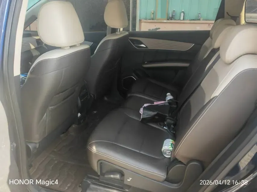 2022 Roewe RX5 MAX 2.0T 231HP L4 8AT,autocango,china used car exporter,china ev exporter,chinese used car exporter,chinese used ev exporter