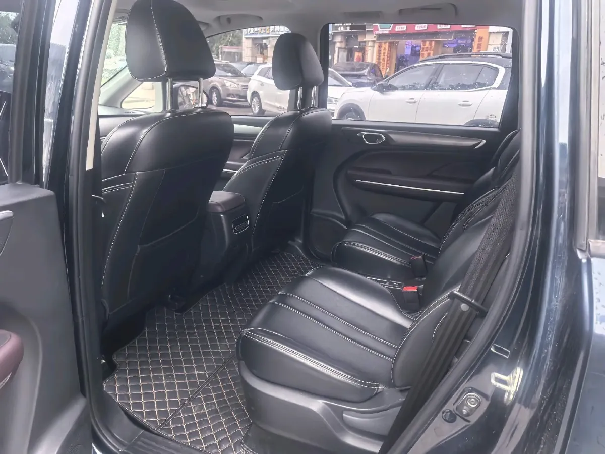 2021 GAC Trumpchi M6 1.5T 169HP L4 7DCT,autocango,china used car exporter,china ev exporter,chinese used car exporter,chinese used ev exporter