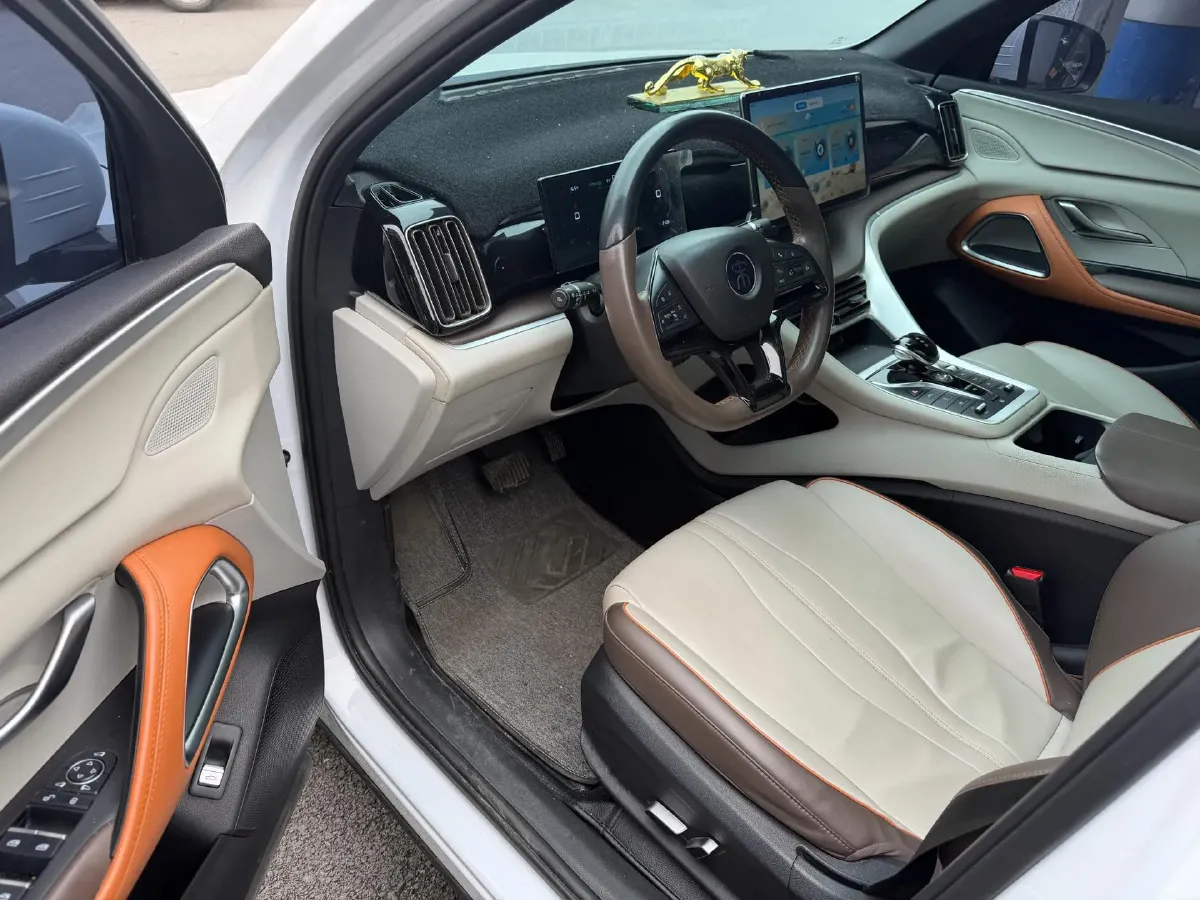 2022 LYNK&CO 03 1.5T 180HP L3 7DCT,autocango,china used car exporter,china ev exporter,chinese used car exporter,chinese used ev exporter