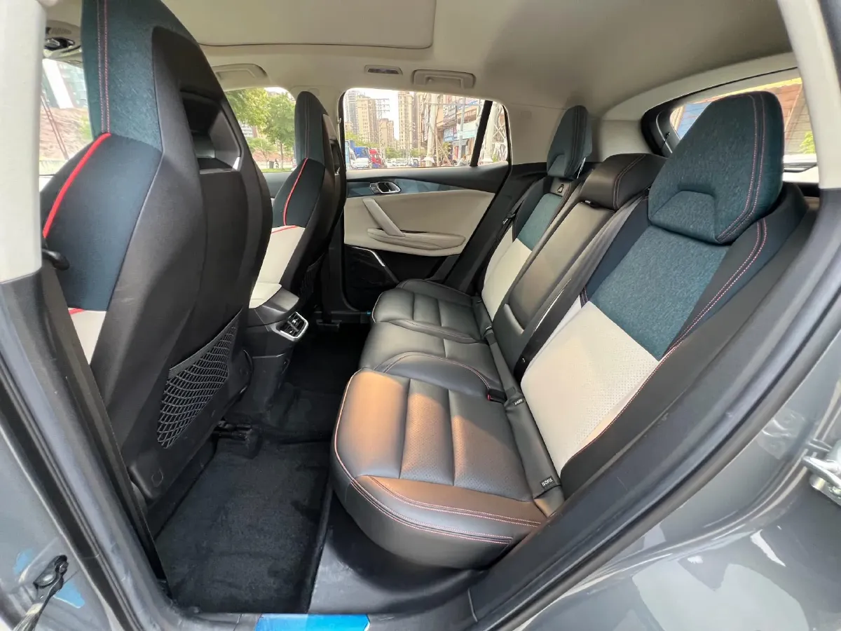 2020 LYNK&CO 06 1.5T 177HP L3 7DCT,autocango,china used car exporter,china ev exporter,chinese used car exporter,chinese used ev exporter