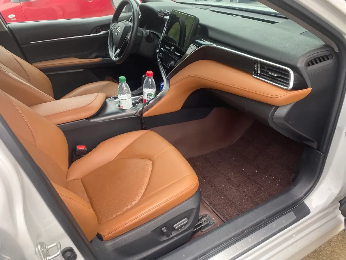 2021 Toyota Camry 2.5L 209HP L4 8AT,autocango,china used car exporter,china ev exporter,chinese used car exporter,chinese used ev exporter